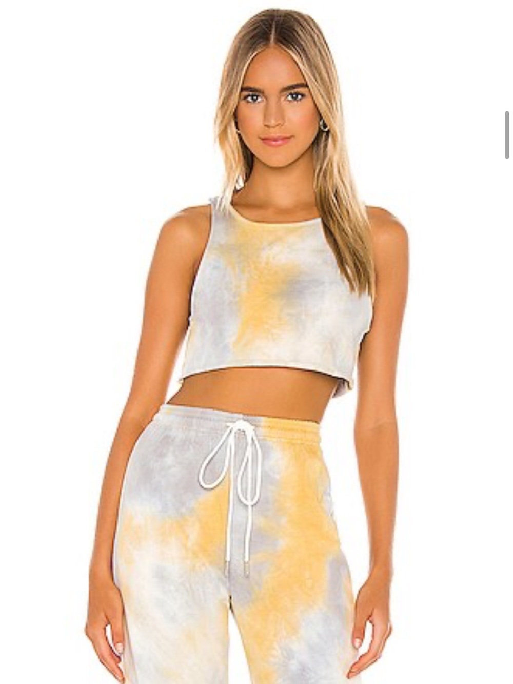 Adorable Superdown matching crop top and sweat pants